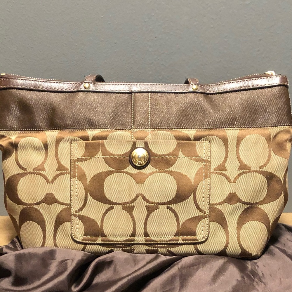 Coach signature tote